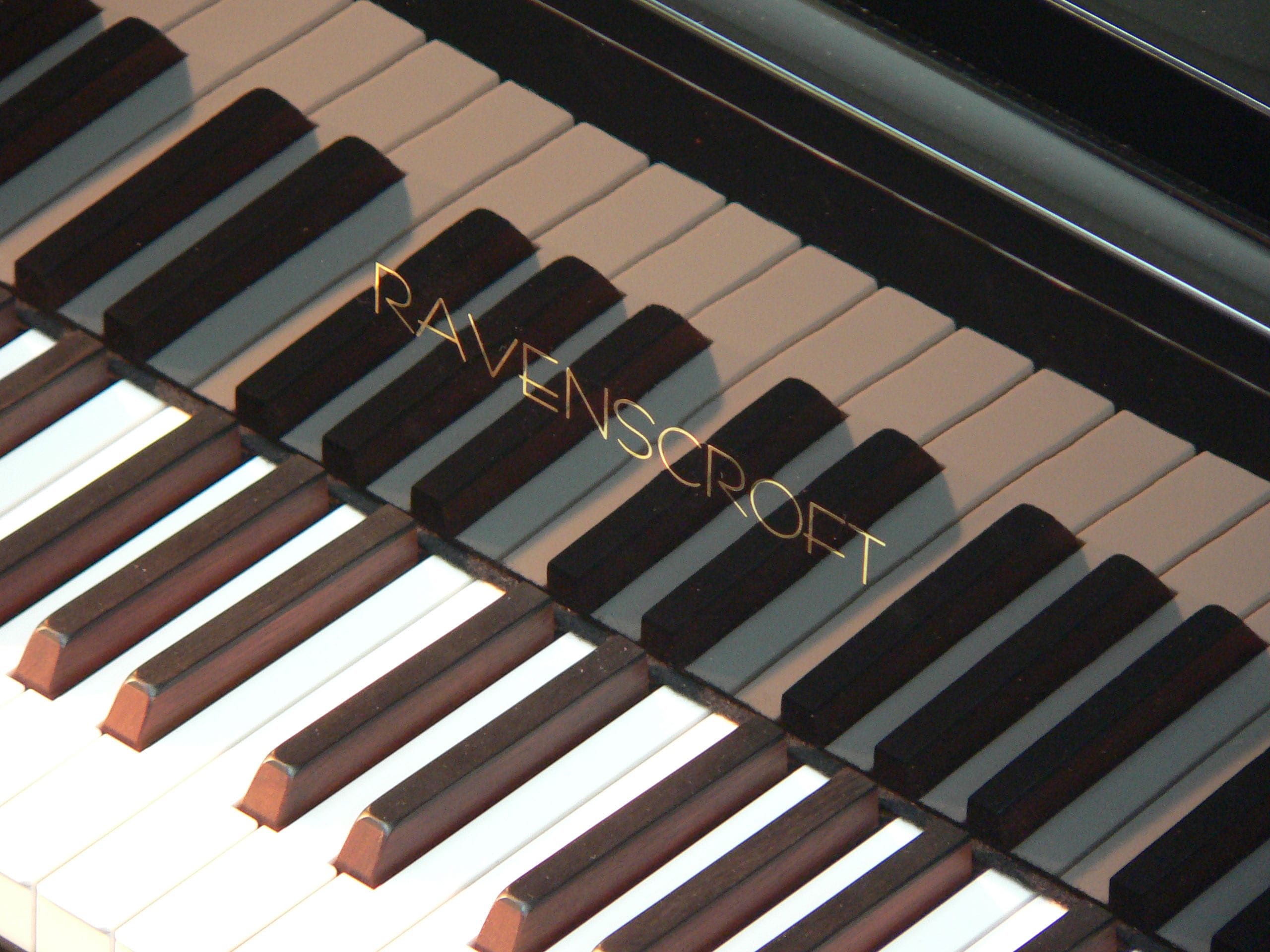 Ravenscroft Pianos